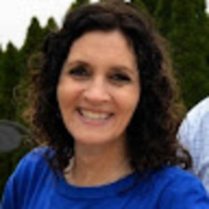 Meet your Posher, Rena